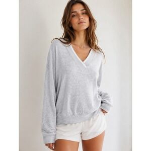 PINK Victoria's Secret Sweater Womens M Gray V-Neck Varsity Trim Pullover Top LS